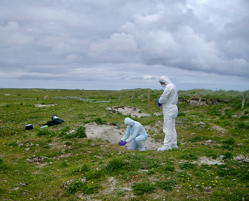 Forensics and pollutants (including micro plastics) – Soil forensic science links environmental science through validated methodologies